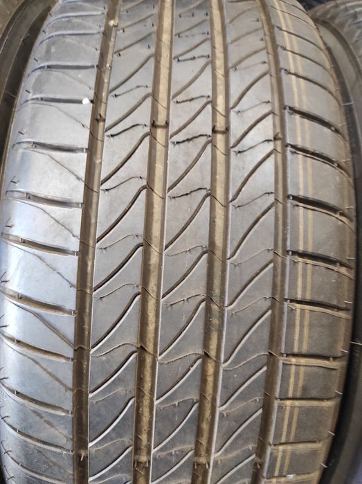 215/55/17 Michelin
