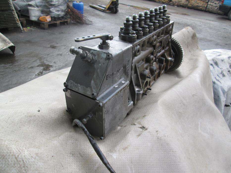 Pompa de injectie Bosch PE8P120A300LS7946 - motor Deutz 8v