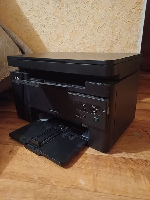Продам черно-белый принтер HP LaserJet Pro MFP M125a.