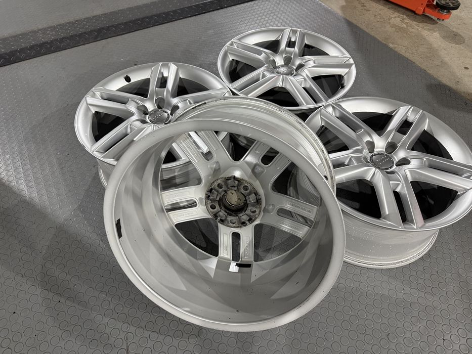 4бр. КАТО НОВИ 19” ОРИГИНАЛНИ Джанти 5х112 за -AUDI/VW/SKODA/SEAT/VAG- 8.5Jx19H2,ET45
