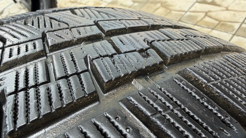 Зимни Гуми Kapsen 225/60 R18 104H XL