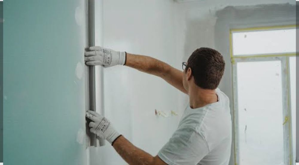 Маляр: шпаклёвка, обои, эмульсия