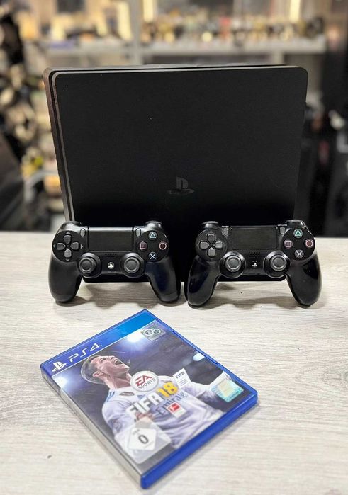 Playstation 4 slim 1 TB PS4 + 2 джойстика