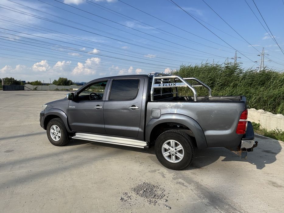 Toyota Hilux 2.5 diesel 144 cp manual 2012