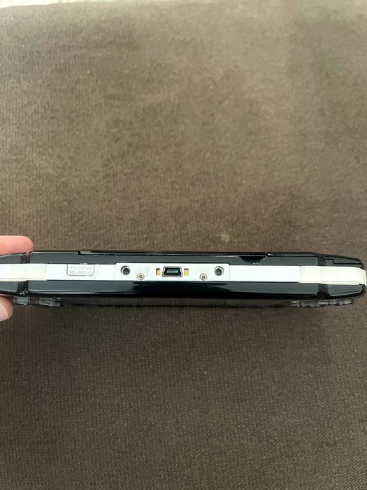 Продавам PSP 2000