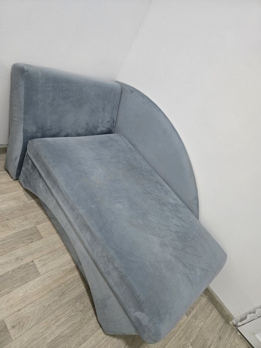 Продам диван компактный