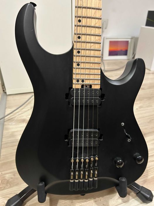 Китара Harley Benton Dullahan – DiMarzio Evolution, отлично състояние