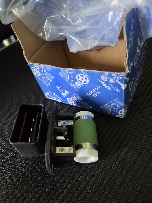 Резистор вентилятора Киа Карнивал 2016