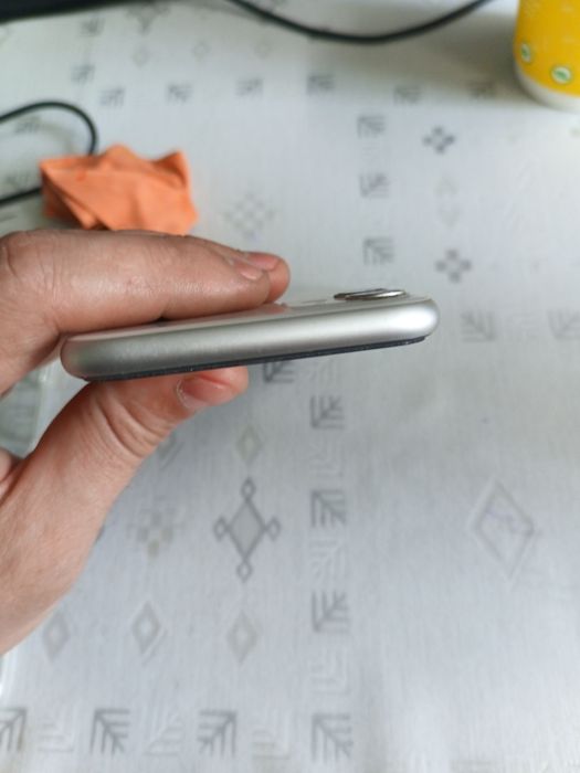 В продаже iPhone 11/128gb