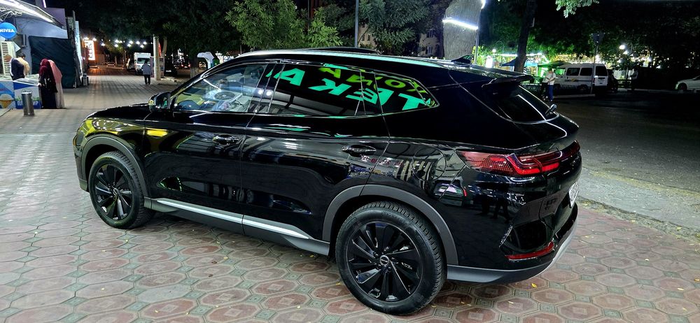 Byd Chempion 2023 qora Honor kraska toza full pozitsiya idyal