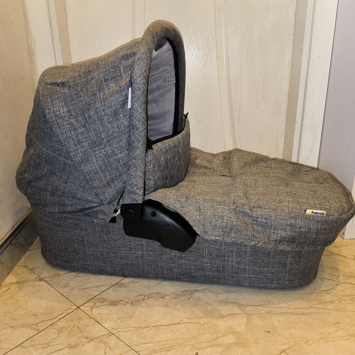 Нов комплект за детска количка Malibu 4 Trio set