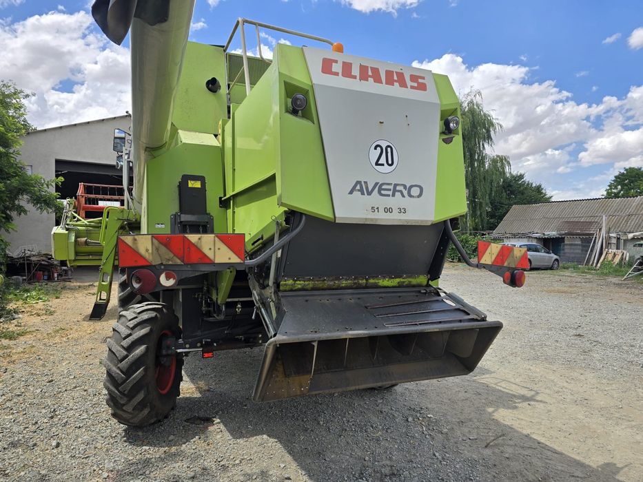 De vânzare combină CLAAS AVERO 240 APS,an fabricație 2013