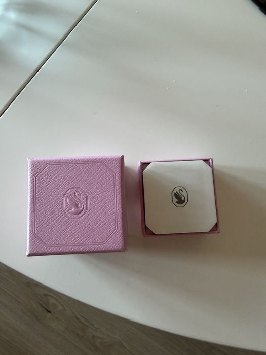 Swarovski Hyperbola ring