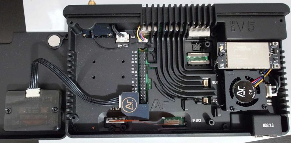 Raspberry PI5, 16GB RAM, Carcasa Argon One V5 M2 NVME cu ZigBee Module