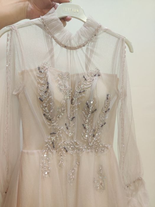 Вечернее платье в отличном состоянии