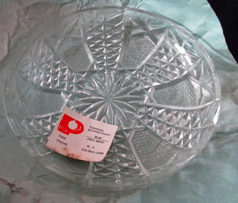 Нови стъклени соц бонбониери и чинийки за ядки