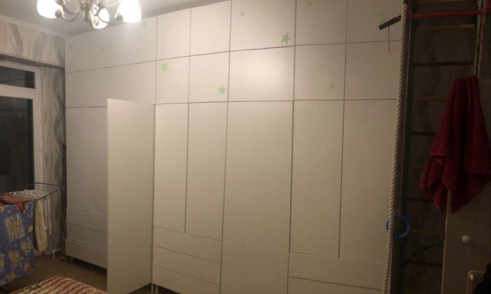 Продам шкаф IKEA OPPHUS(Опхус)