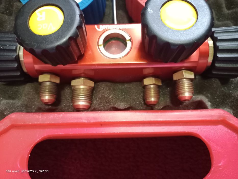 Продам манометрический коллектор