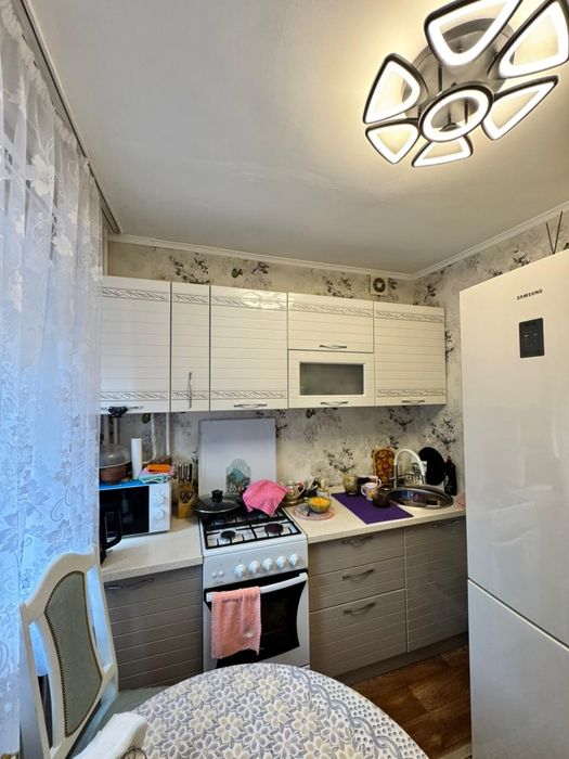 Продам 3 комн квартиру на Атлантиде