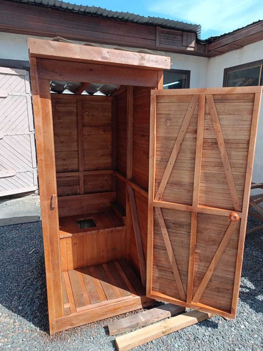 Уличный туалет. Продам.