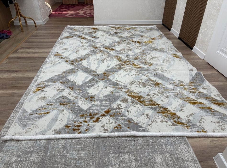 Отдам даром палас