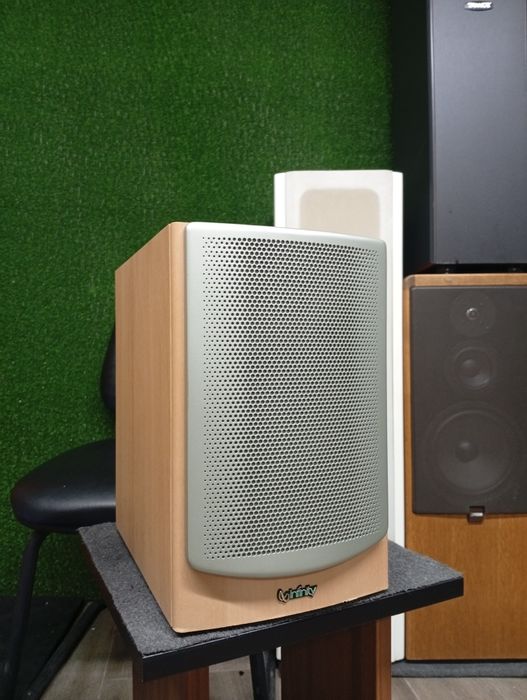 Тонколони Infinity Beta 10