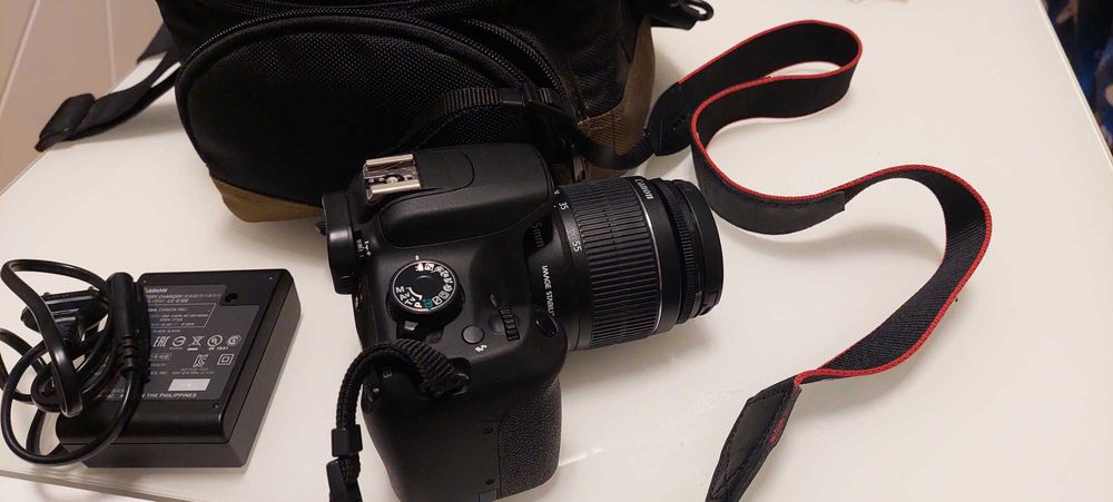 Фотоапарат Canon 1200D