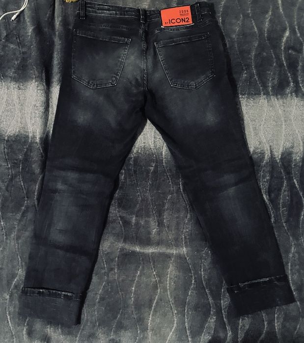 Продавам дънки на Icon