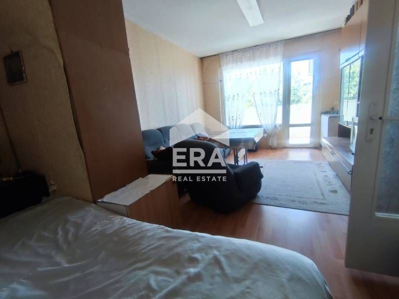 Страхотен апартамент до ритейл парк