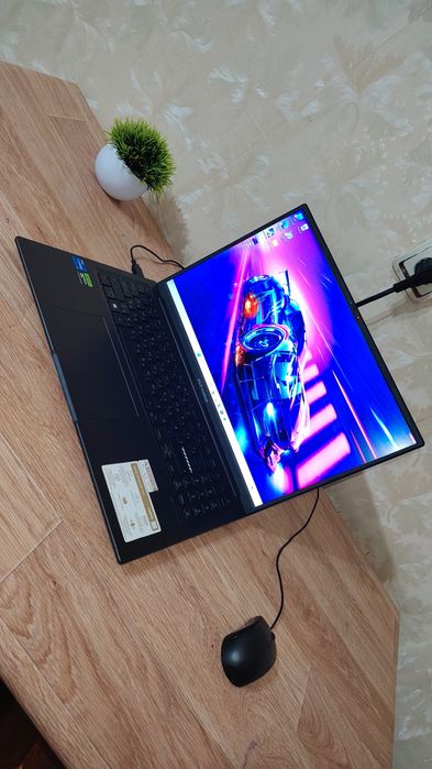 Продам топовый игровой Ноутбук Intel Core i7 со всеми документами