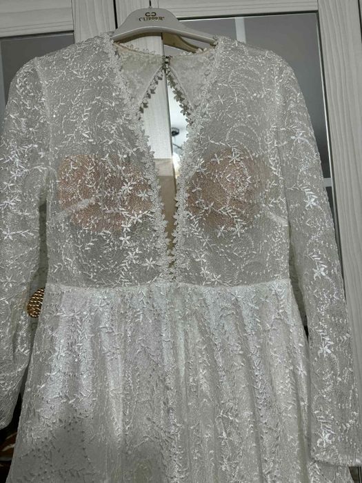 Vand rochie ideala pentru cununie