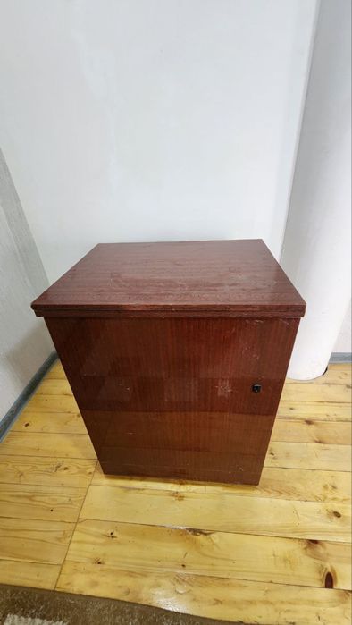 Тикув машина сотилади янги холатда