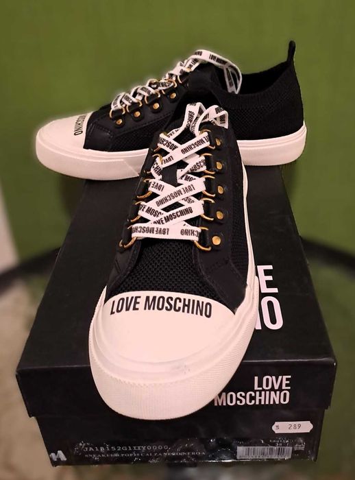 Teniși, marimea 38 Love Moschino