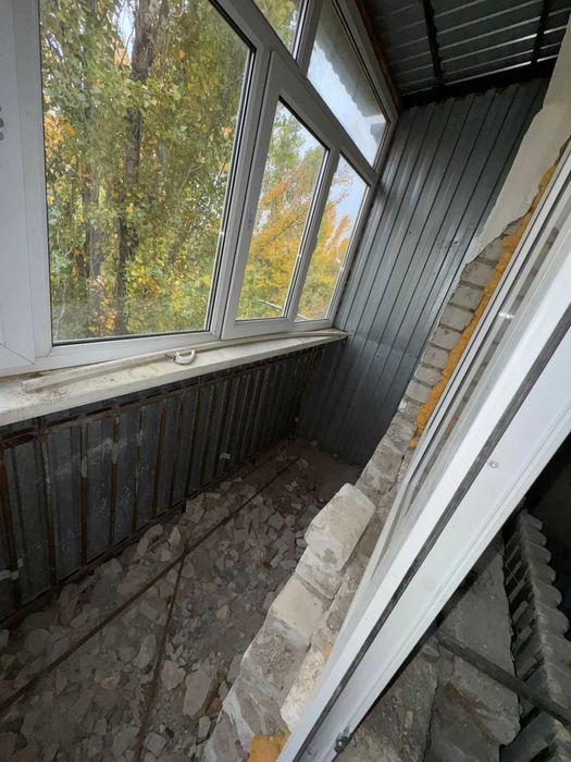 срочно продам 2 ух ком кв. 9600 без ремонта