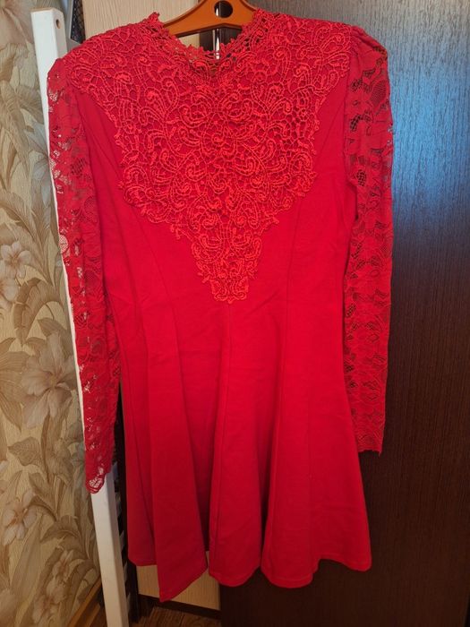 Продам платья !!!