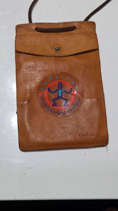 Mini borseta  vintage din piele Camelbak