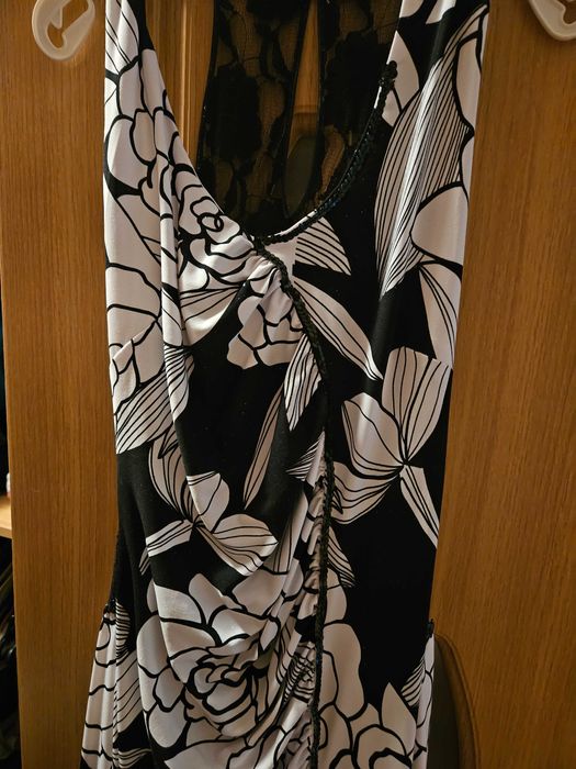 Rochie seara cu paiete si dantela