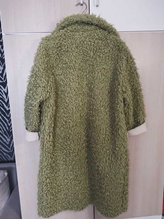 Елегантно палто в свеж цвят. Много актуално за сезона!