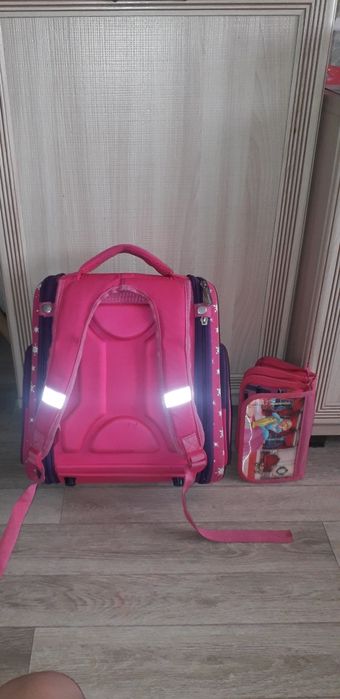 рюкзак школьный ,