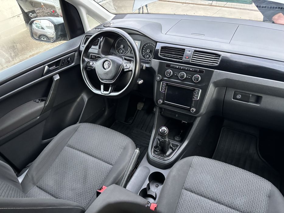 Volkswagen Caddy 2.0 diesel MaxiLife, 7 locuri, 2017