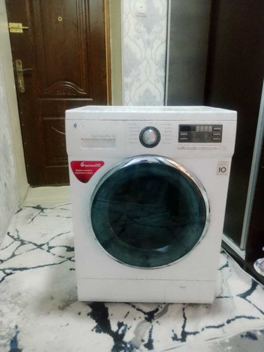 Продаётся стиральная машина LG FH096ND