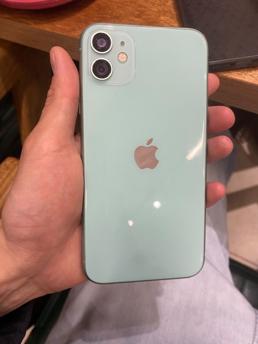 iPhone 11 128 gb 77акб