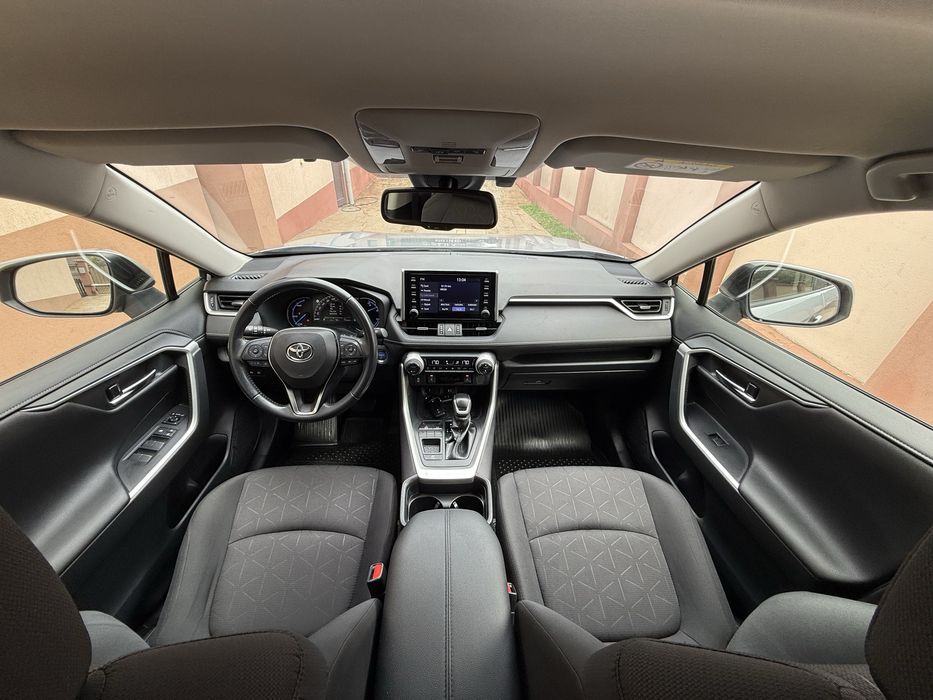 Toyota RAV4 HYBRID Model 2020 -170.000-Km RAR efectuat, Distronic, Camera, Navi, Key lets go
