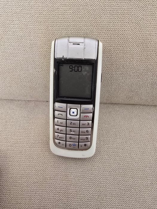 Vand nokia 6020,perfect functional ,decodat.