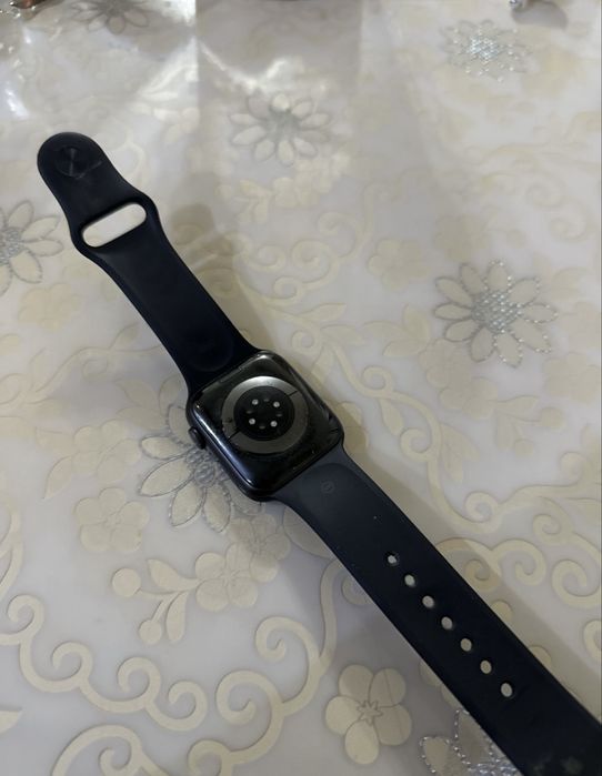 Обменяю эпл вотч 6 серий на айфон 11