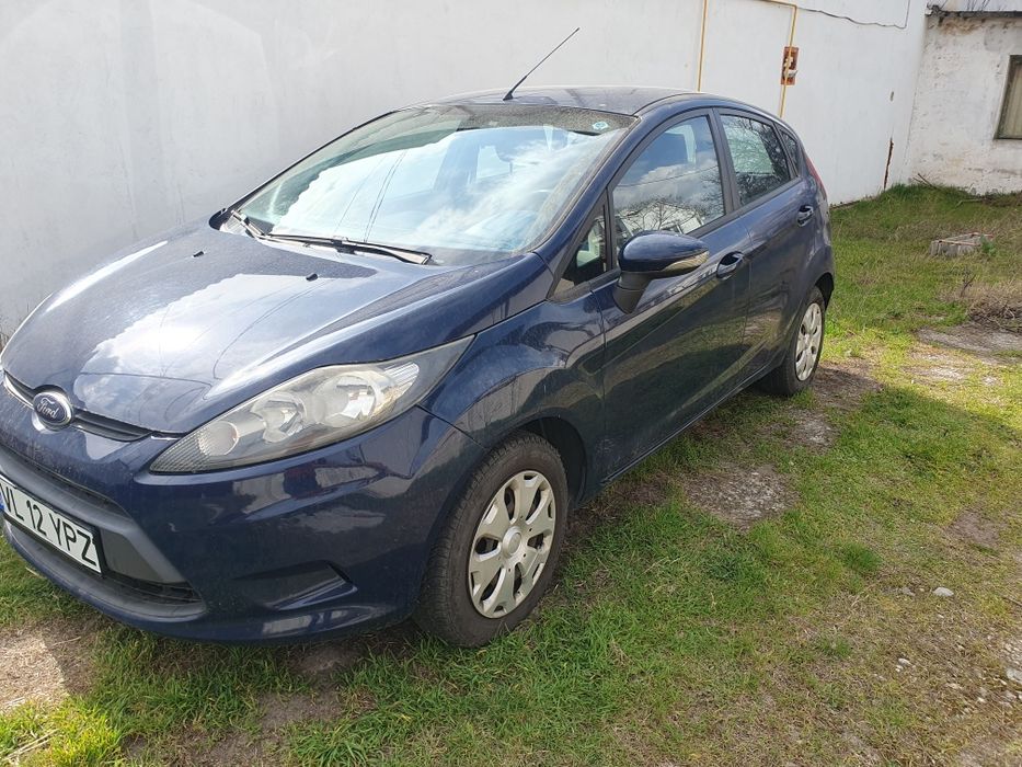 Vand Ford fiesta 1.25 benzina 2009