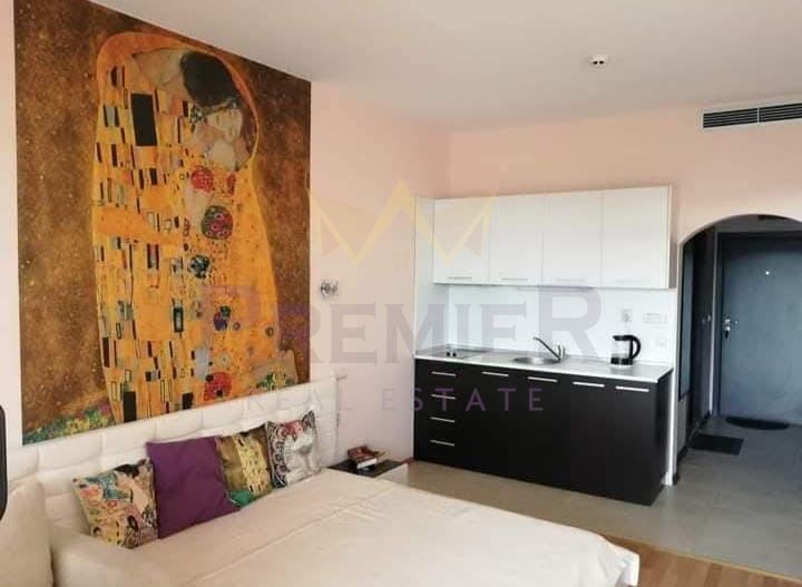 Продава се Едностаен апартамент в Царево - 46 кв.м за 721 €/кв.м - Снимка #4