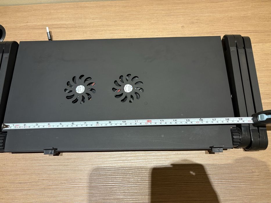 Suport laptop reglabil cu ventilatie