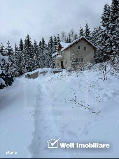 Cabana de vanzare in Muntele Baisorii aproape de partie