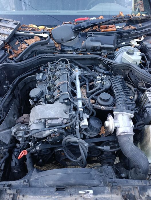 Vând motor Mercedes 2.2CDI